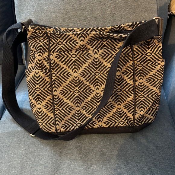 Casual Carry-All Purse - Diamond Weave - Thirty One - Picture 3 of 5